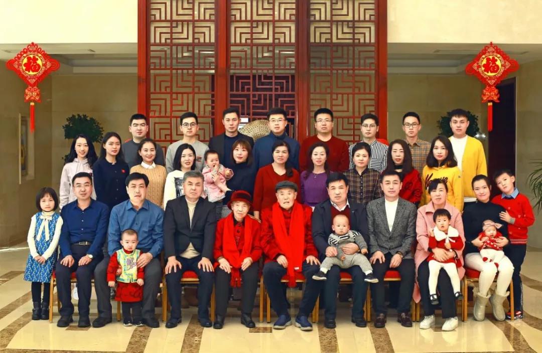 三好不如一聯(lián)手——全國(guó)文明家庭:李學(xué)彥家庭故事分享