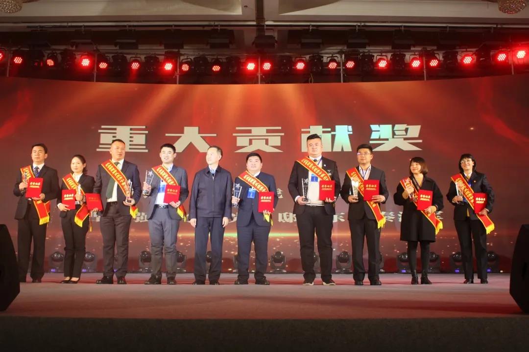 李亞光——抗擊新冠肺炎疫情“重大貢獻”獎！