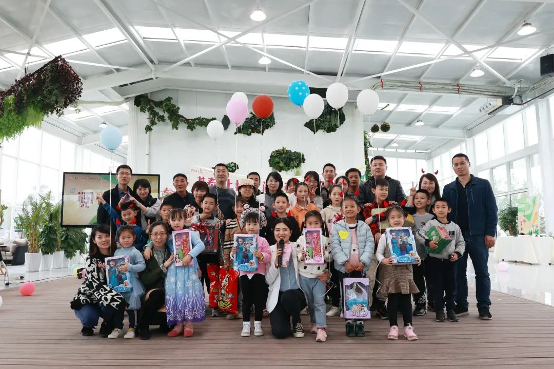 “閱讀春天”親子讀書會圓滿舉行